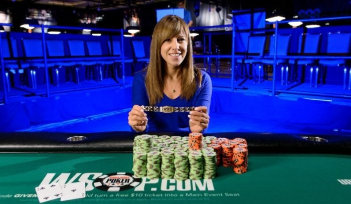 Kristen Bicknell è una giocatrice di poker