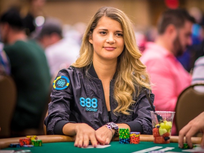 Sofia Levgren è una giocatrice di poker e il volto di 888poker