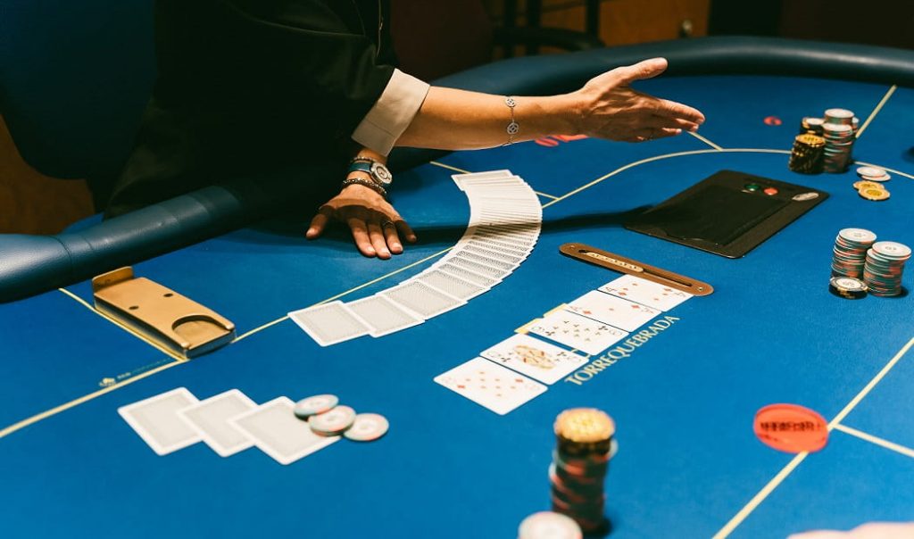Çevrimiçi poker Texas Hold'em oynayın